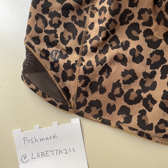 Lululemon True Leopard Print Hotty Hot Shorts 4" - Picture 5 of 6